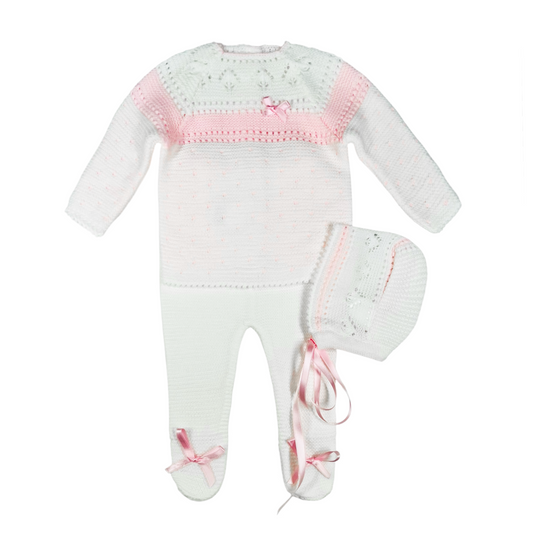 Newborn Baby Knit Outfit, Embossed Leaf (Pink)