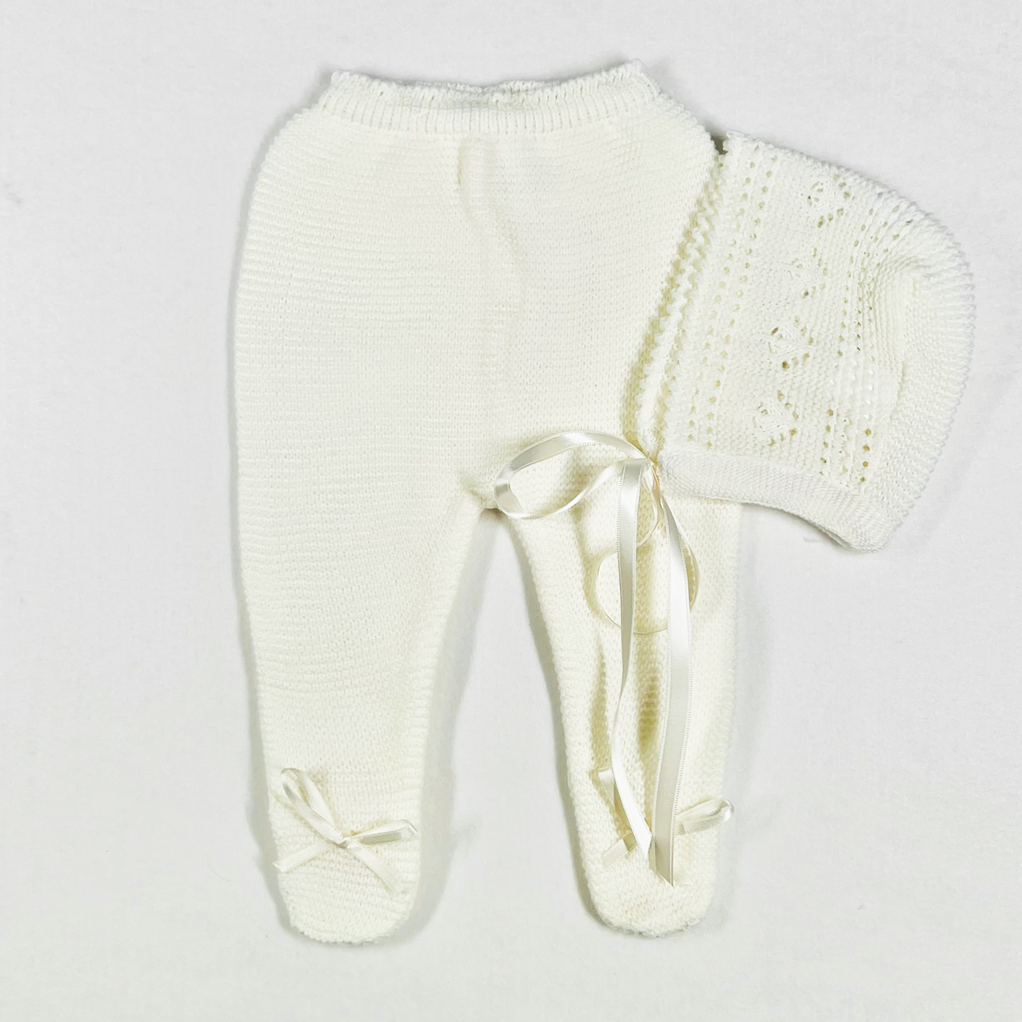 Newborn Baby Knit Outfit, Embossed Leaf (Off-White)