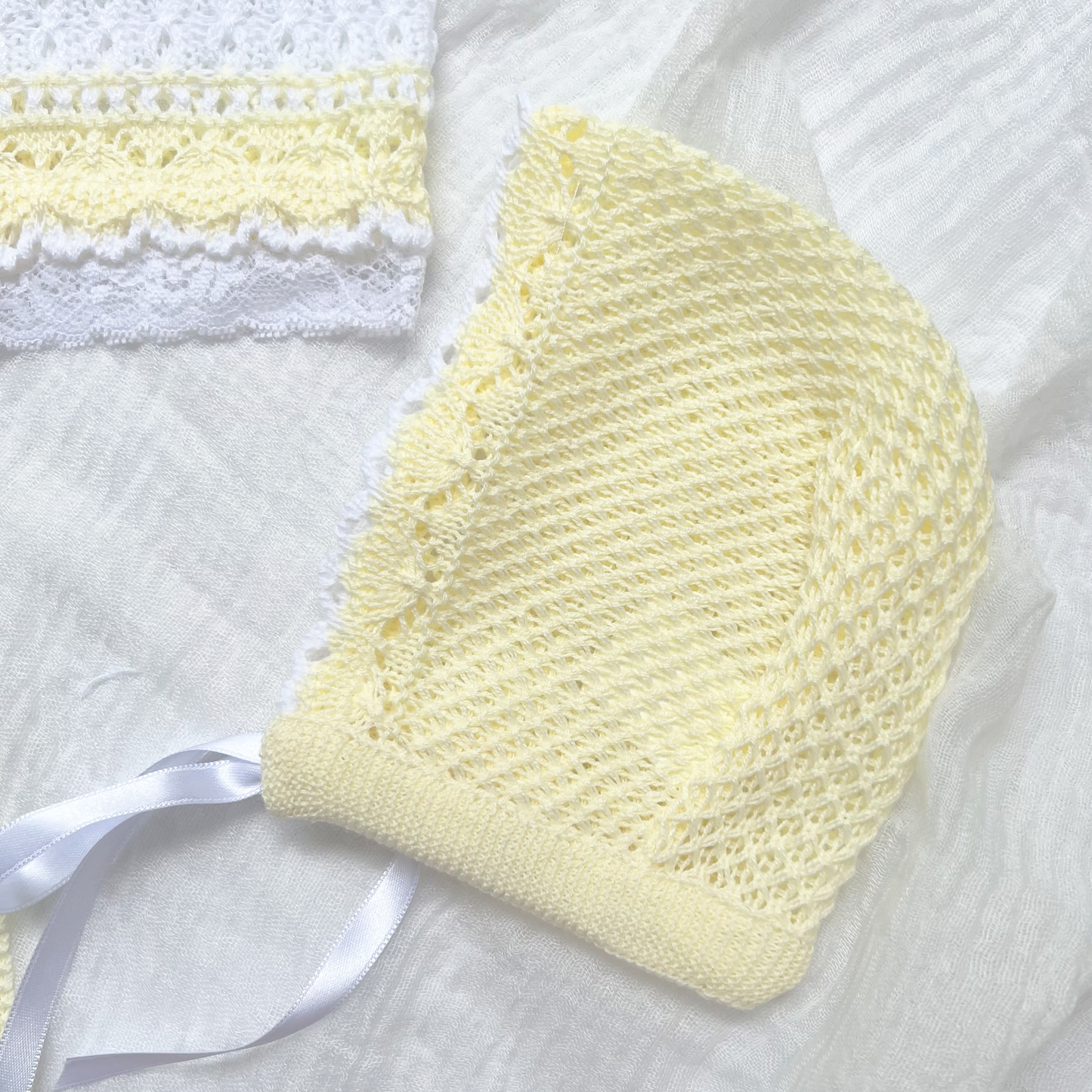 Newborn Baby Knitted Outfit, Short Sleeve, Lace (Yellow)