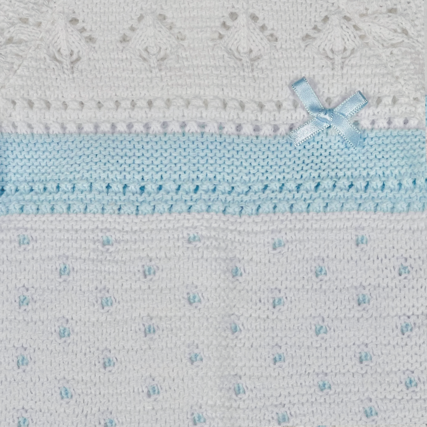 Newborn Baby Knit Outfit, Embossed Leaf (Blue)