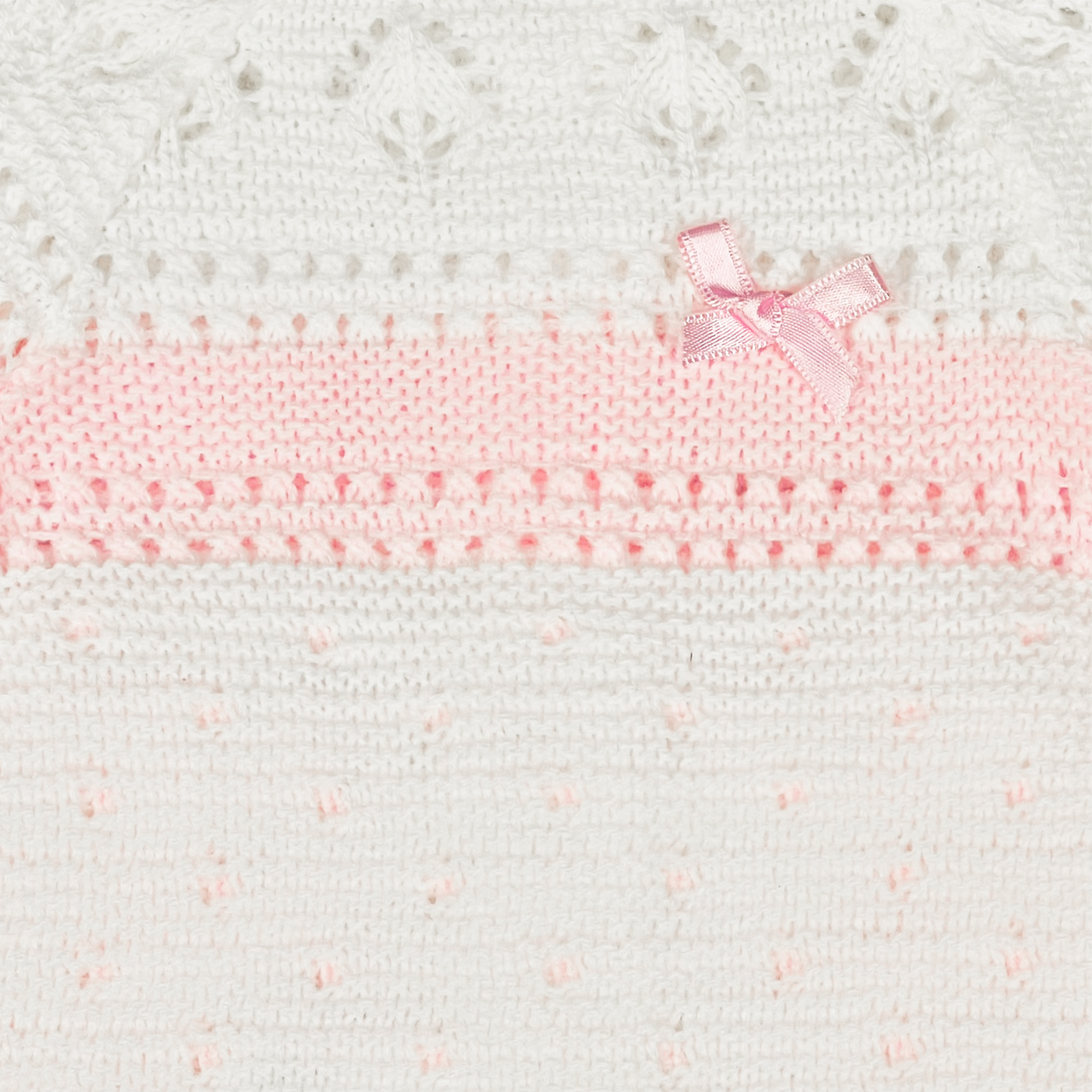 Newborn Baby Knit Outfit, Embossed Leaf (Pink)
