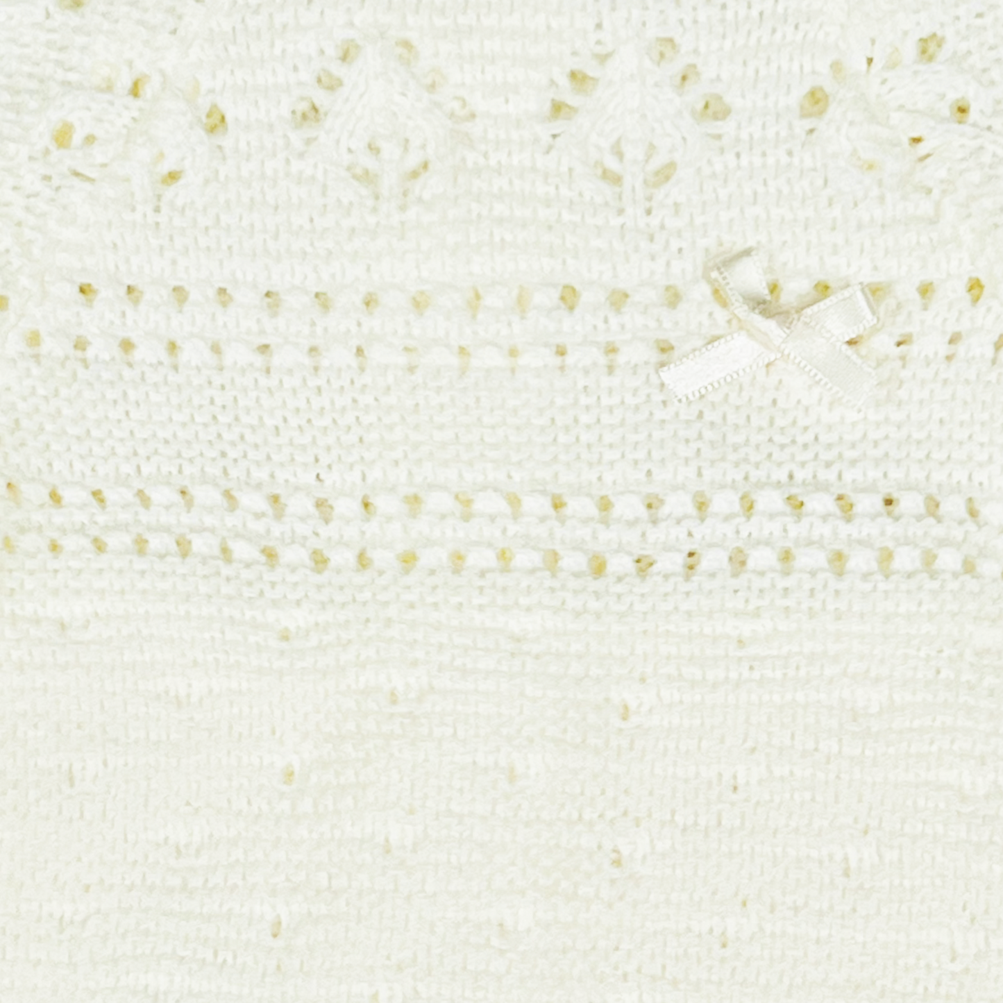 Newborn Baby Knit Outfit, Embossed Leaf (Off-White)
