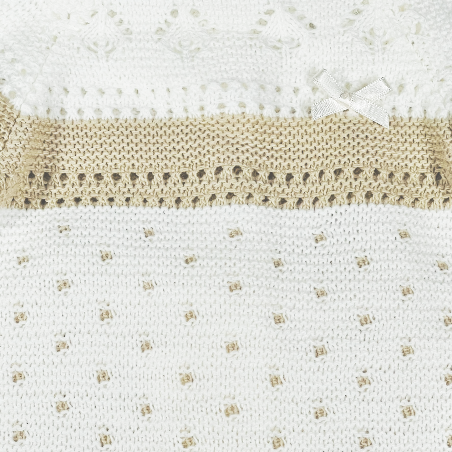 Newborn Baby Knit Outfit, Embossed Leaf (Beige)
