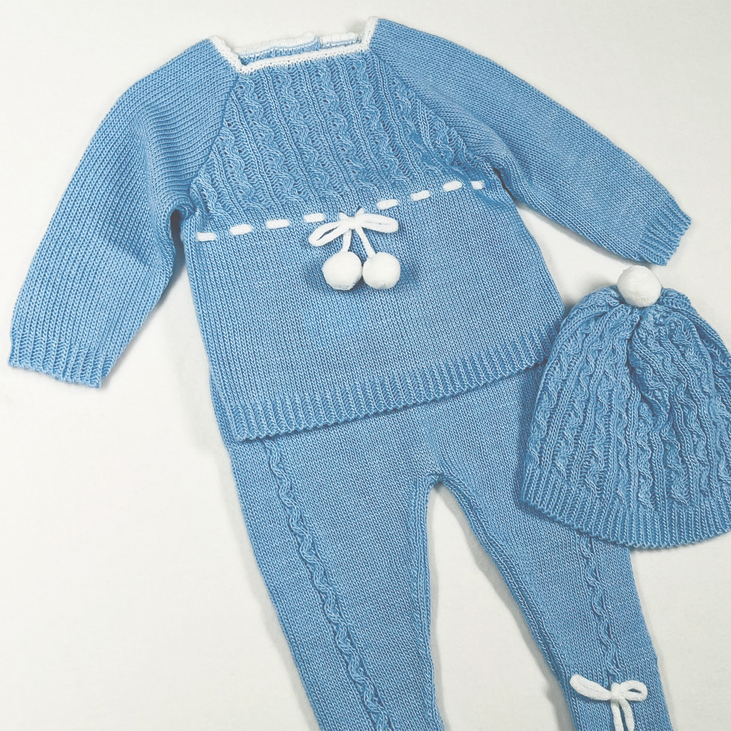Newborn Baby Knit Outfit, Pompoms (Ocean Blue)