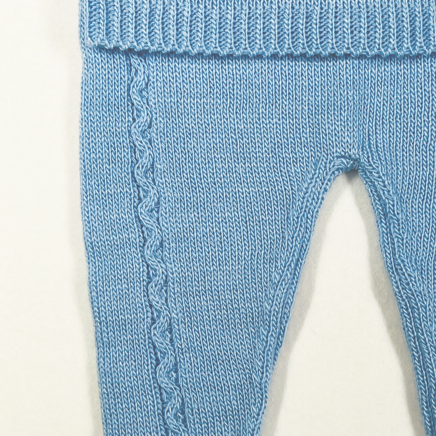 Newborn Baby Knit Outfit, Pompoms (Ocean Blue)