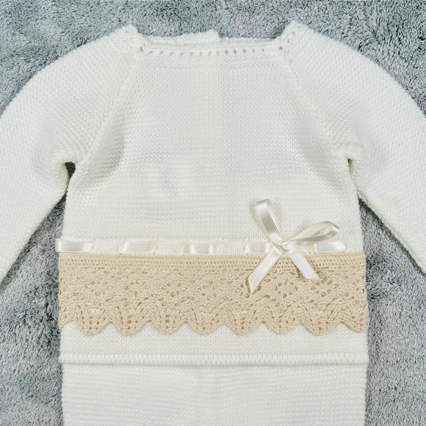 Newborn Baby Knit Outfit, Lace (Beige)