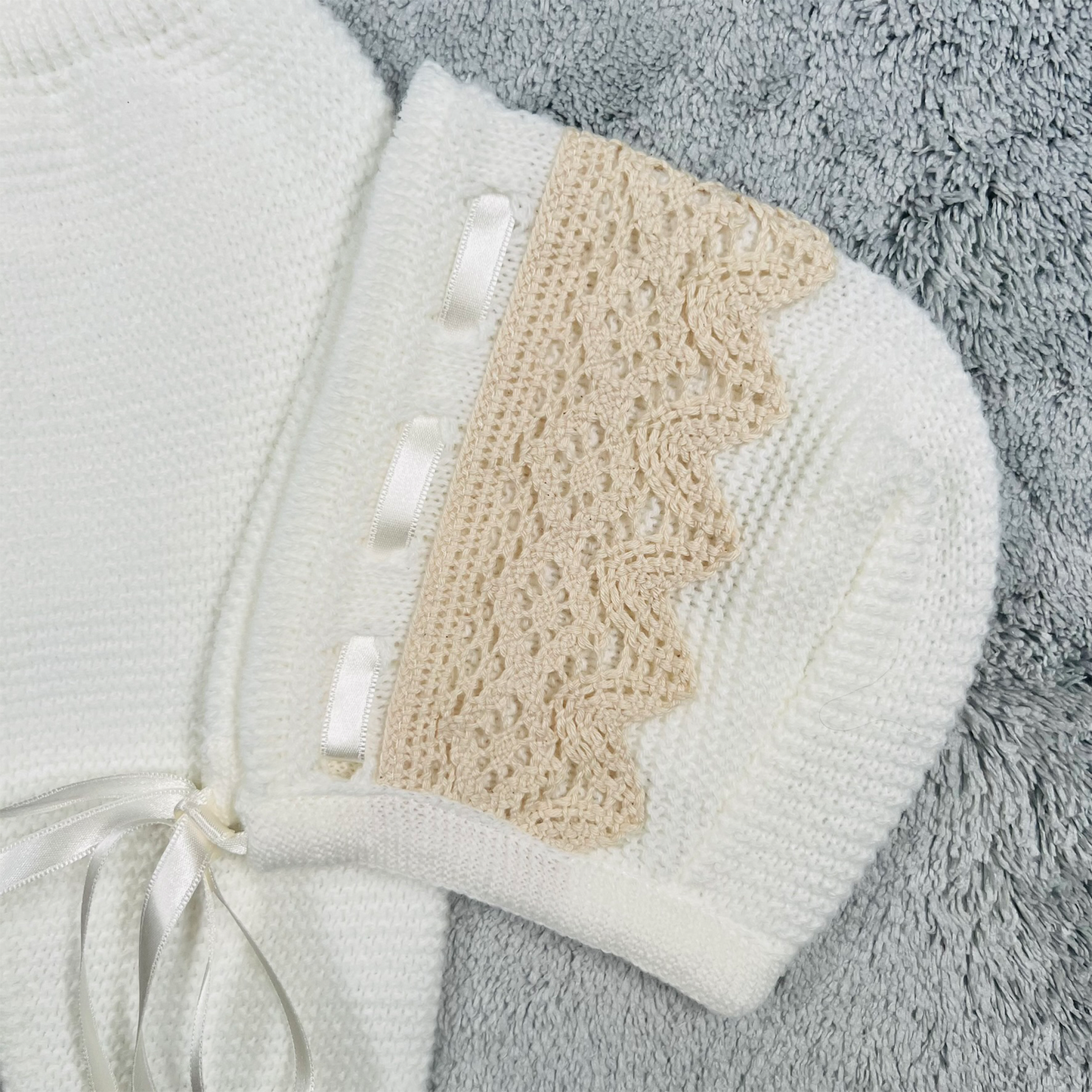 Newborn Baby Knit Outfit, Lace (Beige)