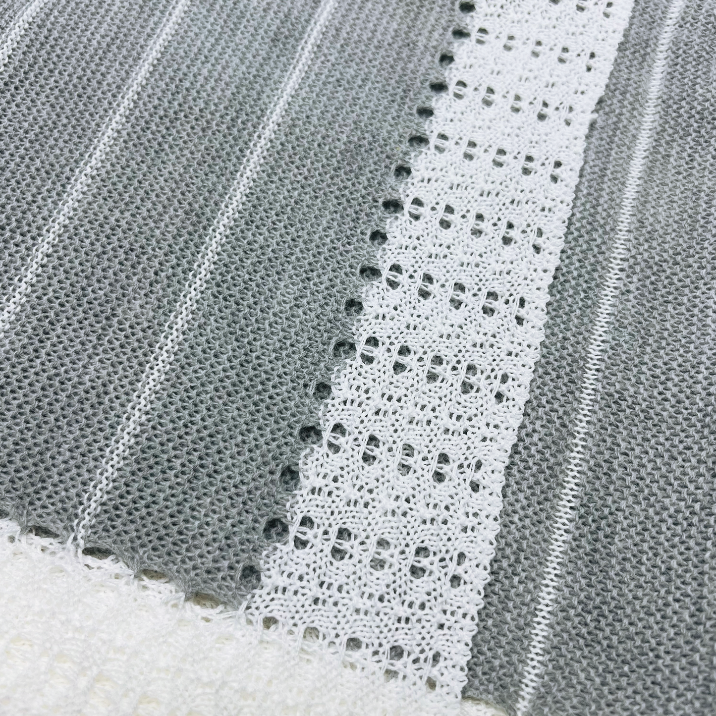 Striped  Baby Knit Blanket (Gray)