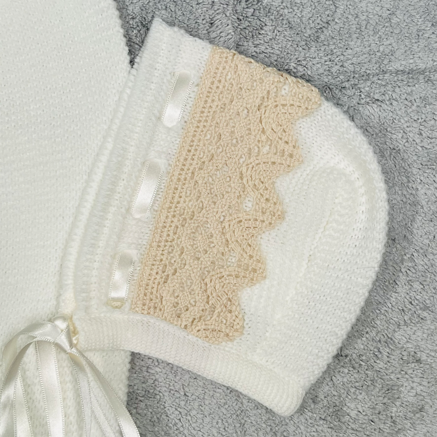 Newborn Baby Knit Outfit 4 pc Set,  Blanket Included. Lace (Beige)